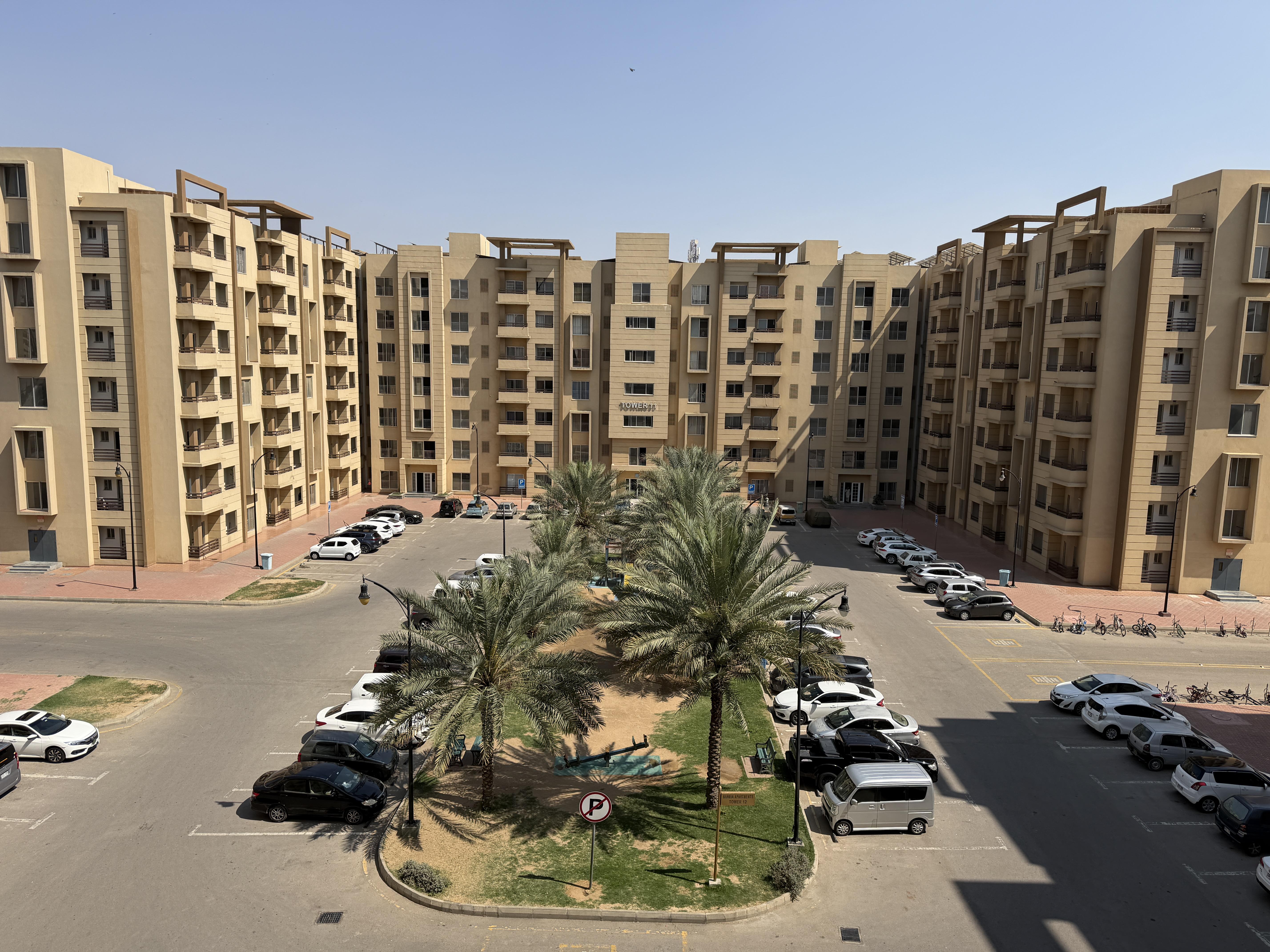 Bahria Apartments - 3 Bed - 2250 Sqft for Sale in Bahria Town Karachi