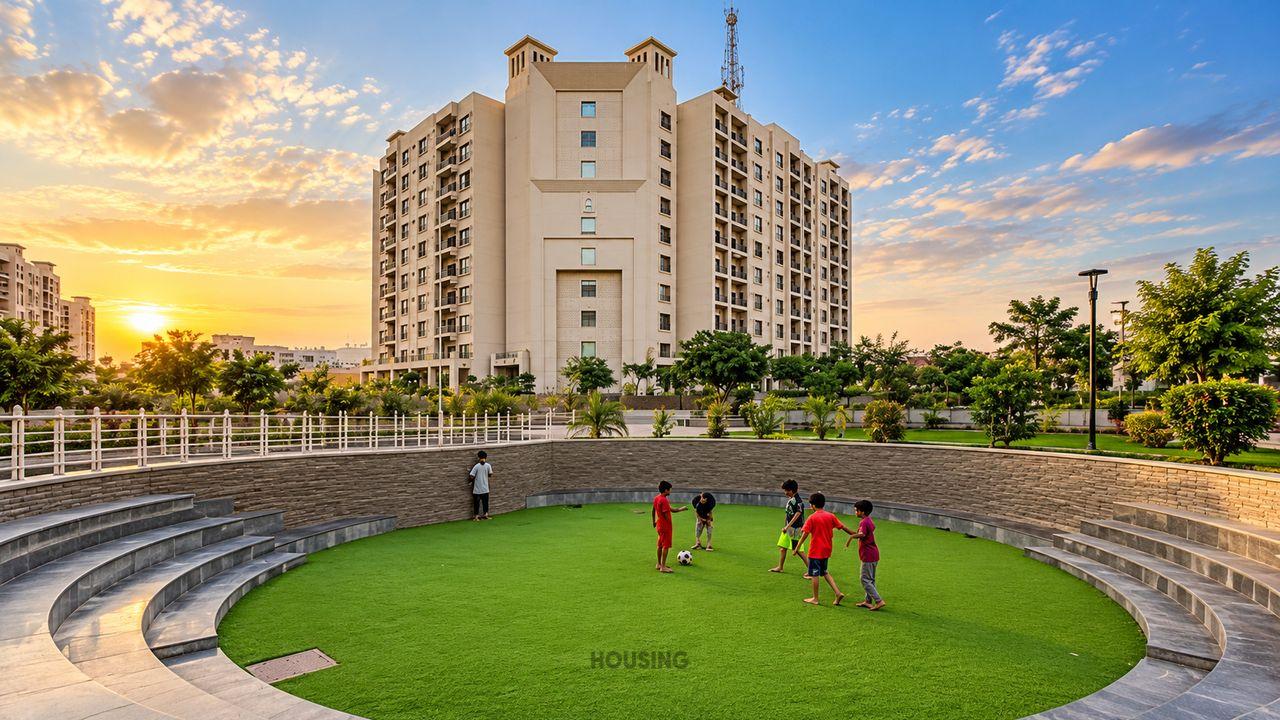 Paragon Towers - 1400 Sqft Apartment for Sale in Bahria Town Karachi
