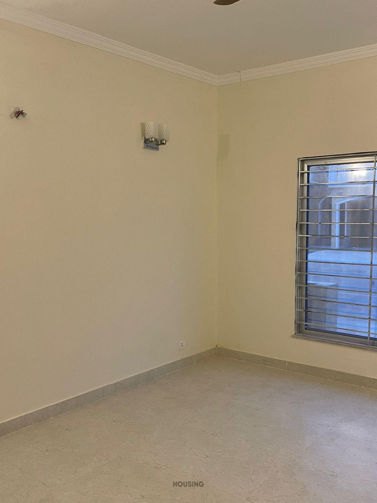 P35 -  Sportscity Villa - 350 Sqy for Sale in Bahria Town Karachi
